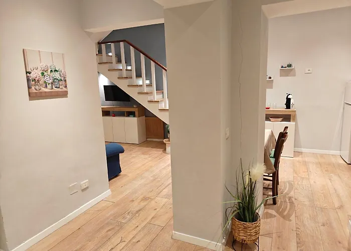 Domus Cestia Apartment *